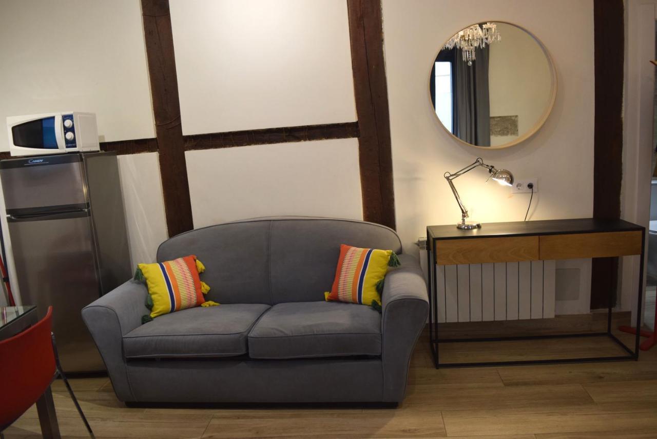 Opera Suites Fidelio , Cozy Studio In The Very Center Of Madrid Esterno foto